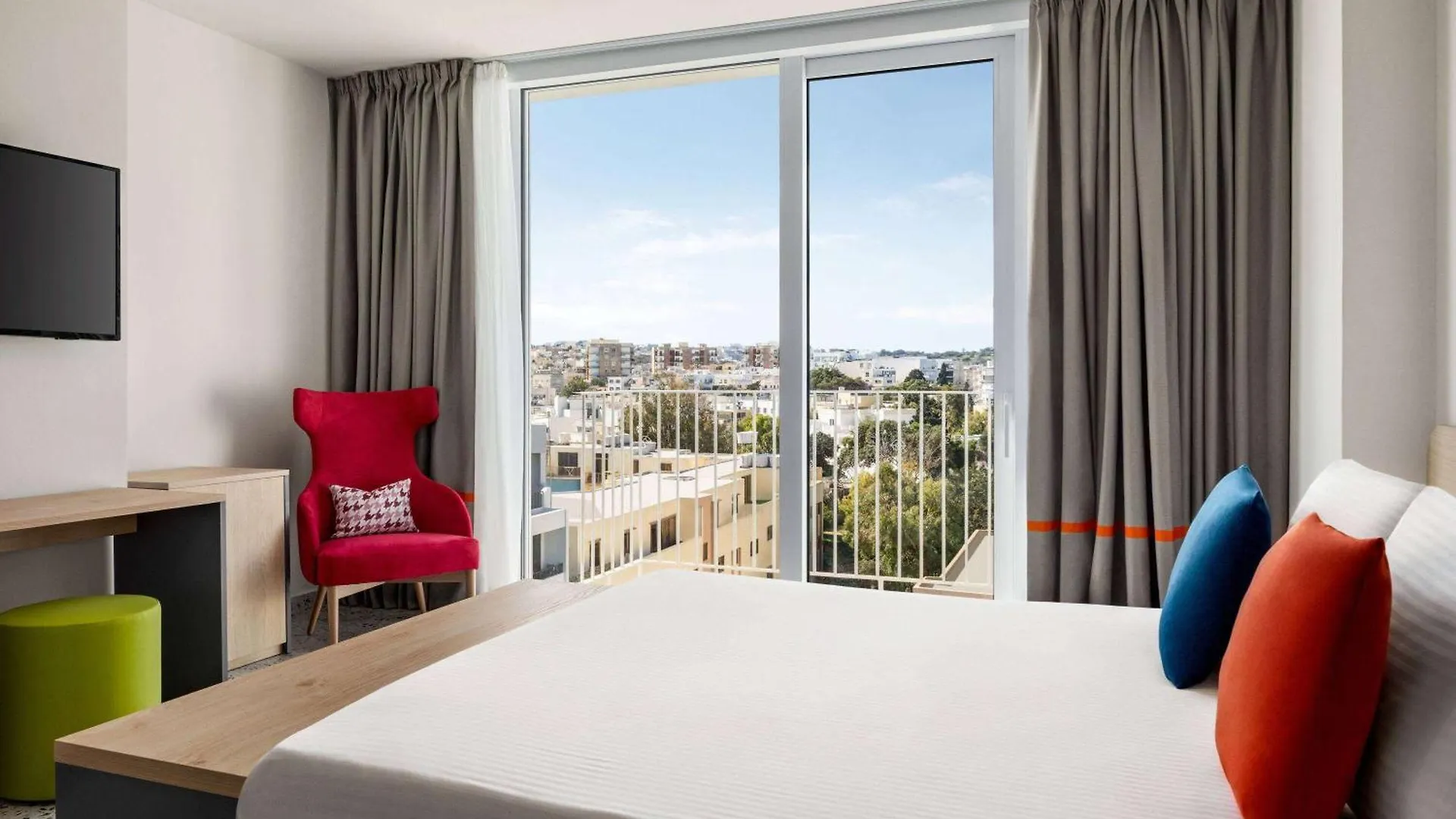 Quadro Hotel, Trademark Collection By Wyndham Saint Julian's 3*,